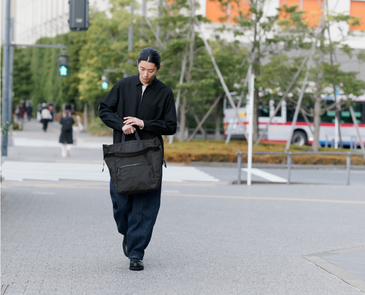 STAND UP 2WAY TOTE / BLACK