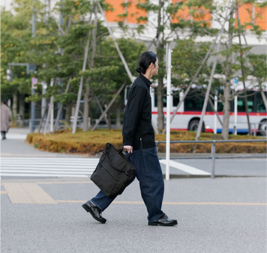 STAND UP 2WAY TOTE BLACK
