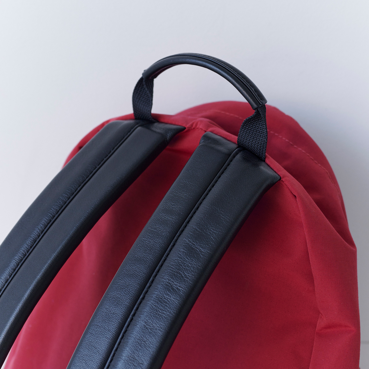 レザーハーネスのスペシャルデイパックが数量限定発売！ | evergreen