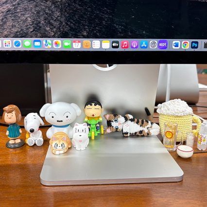 ガチャとデスクと小さな癒したち。